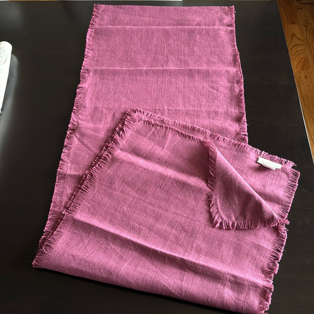 Serena & Lily Linen Table Runner, New w/out Tags, 18.5” X 108”